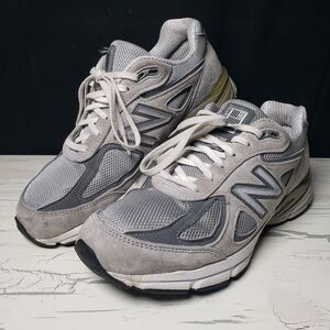 New Balance 990 v4 Athletic Shoes in Grey - Women's size 9.5 B